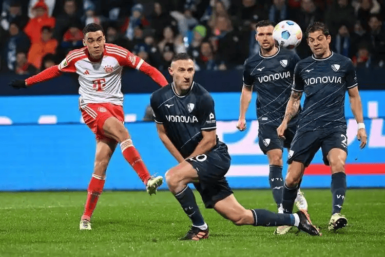 周六014德甲保级生死战！奥格斯堡主场续命，圣保利9人伤缺+客场虫，比分精准锁死